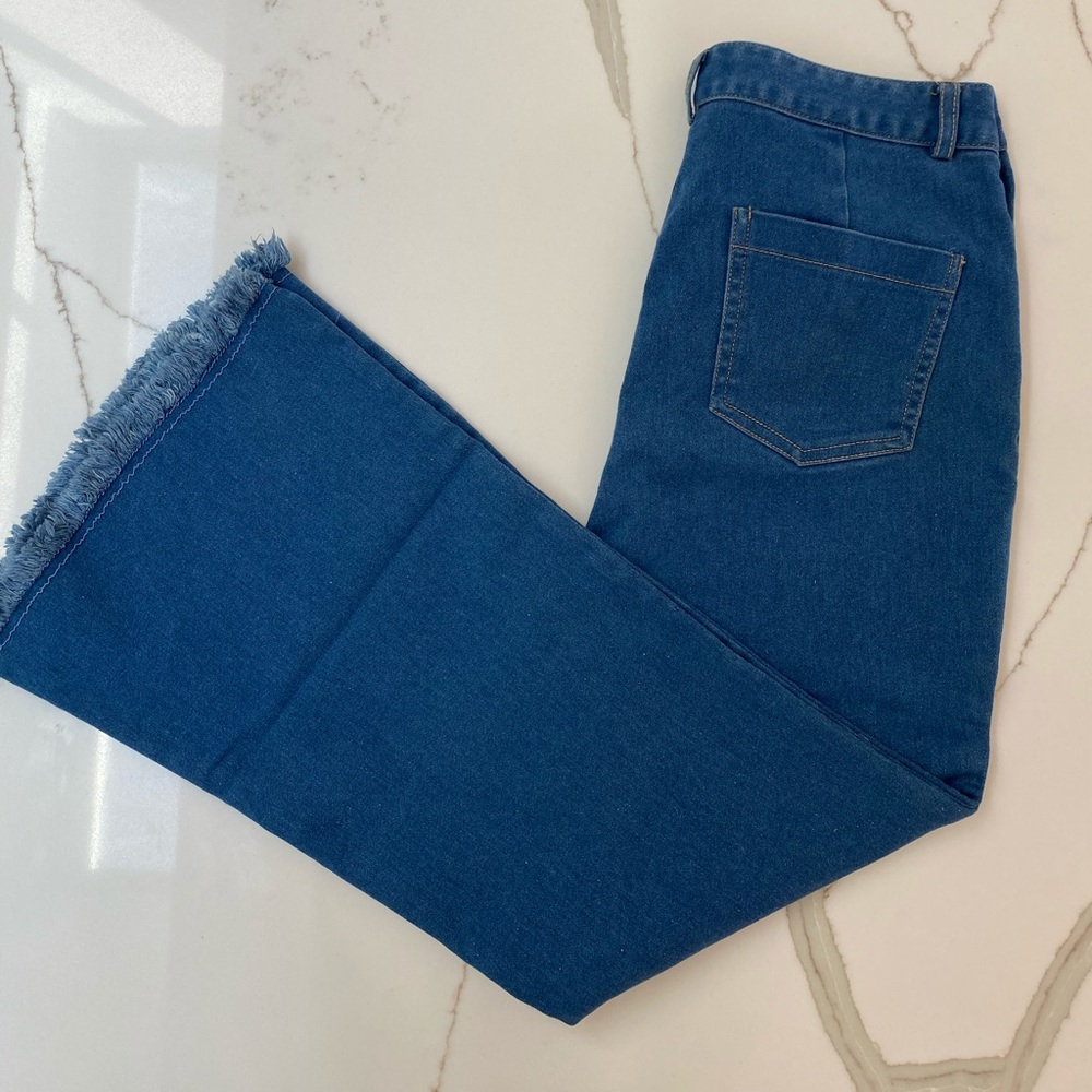 Funky Cropped Flare Jeans